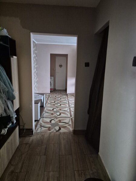 Drumul Taberei, zona metrou Raul Doamnei, trei camere